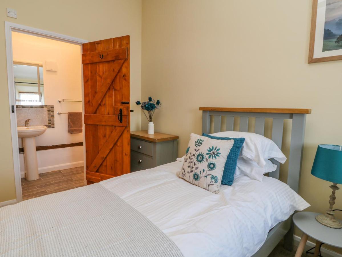 Oak Cottage South Molton Esterno foto